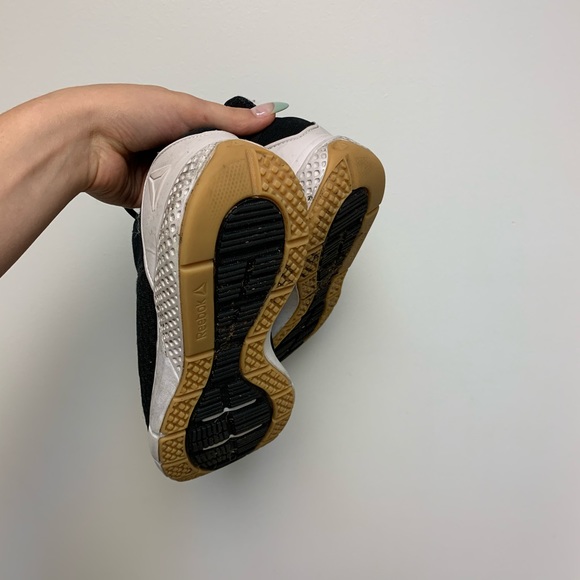 Reebok Gym Shoes - Picture 2 of 4